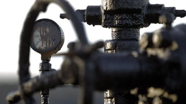 http://freedomwat.ch/wp-content/uploads/2012/08/Oil-pressure-gauge-via-AFP1.jpg