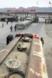 http://freedomwat.ch/wp-content/uploads/2012/08/trucks-at-Turkey-Iraq-border-167x250.jpg