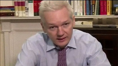 http://freedomwat.ch/wp-content/uploads/2012/09/assange-vd-408x2642.jpg