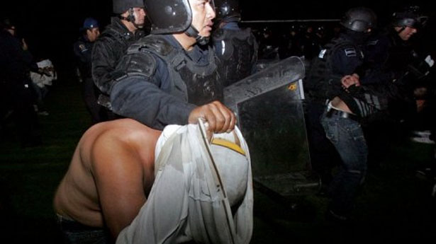 http://freedomwat.ch/wp-content/uploads/2012/10/Mexico-police-via-AFP2.jpg