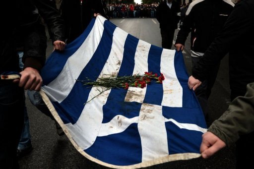 http://freedomwat.ch/wp-content/uploads/2012/11/GreekFlag1.jpg